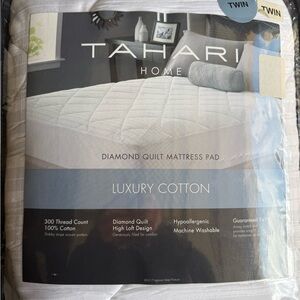 Tahari Luxury Cotton Mattress Pad - White